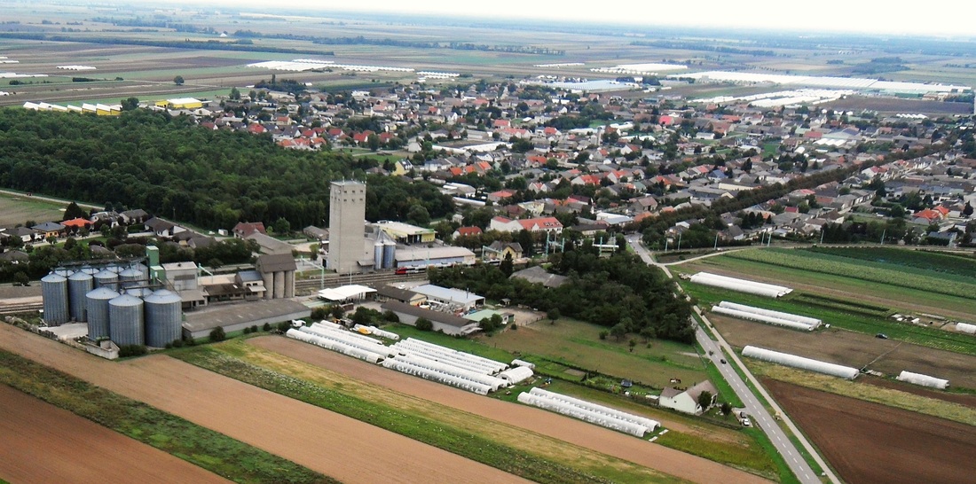 Luftaufnahme von Wallern im Burgenland
